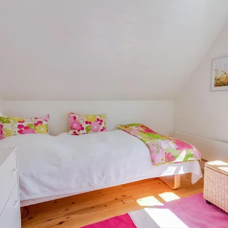Holiday home Enya - 600m From The Sea In Ne Jutland By Interhome Hals